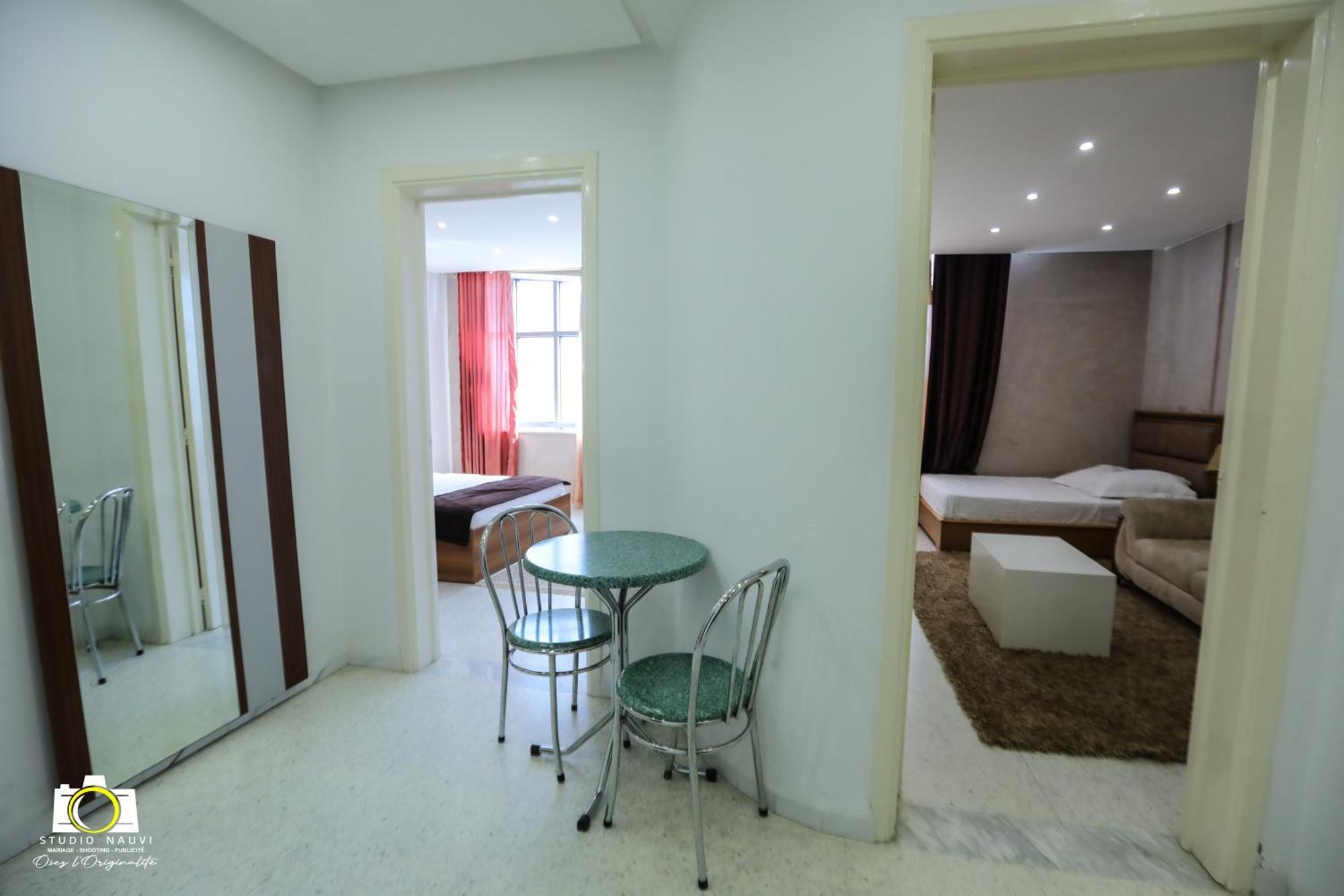 Immeuble Gazbar Apartment Gabes Bagian luar foto