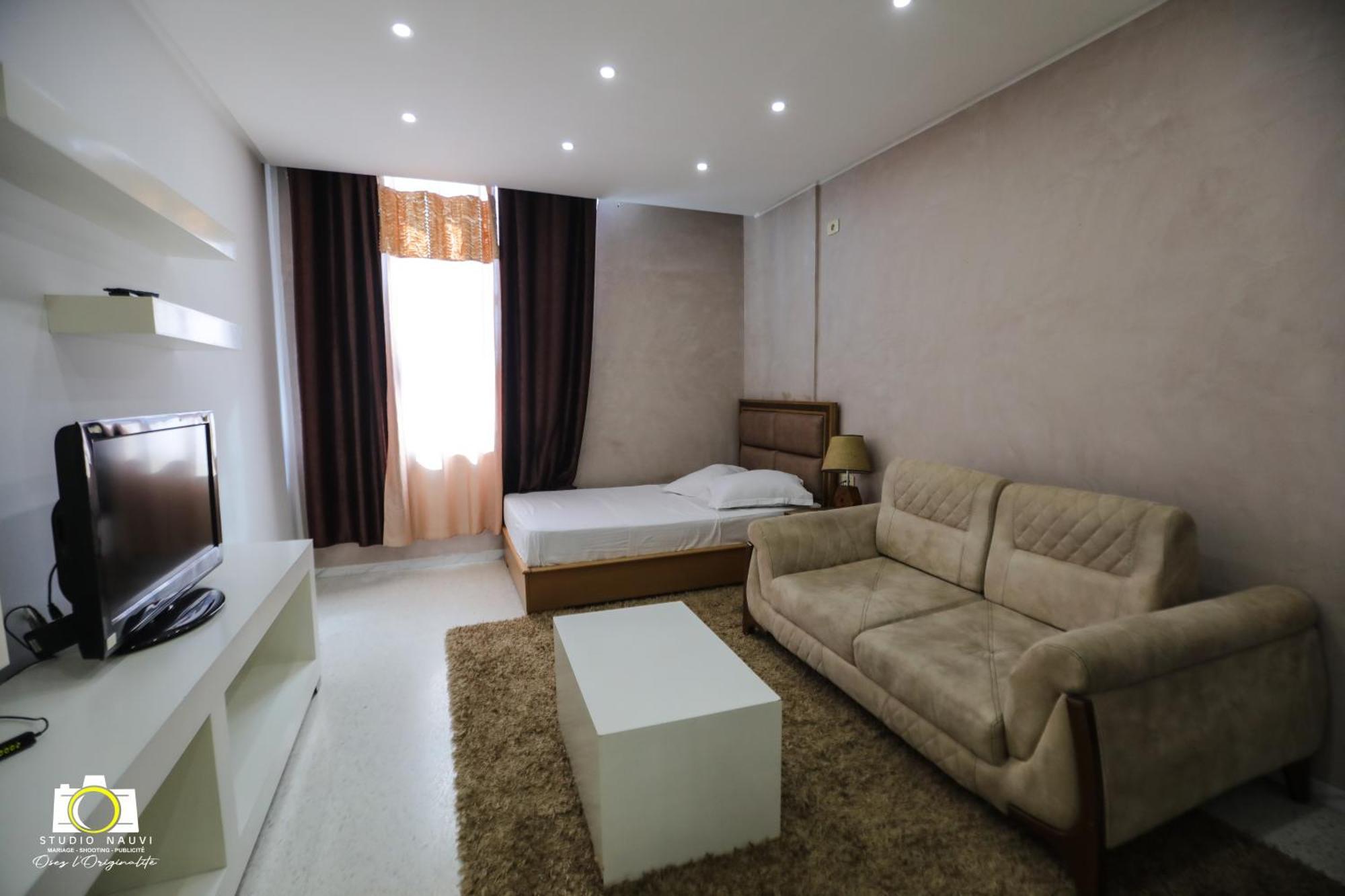 Immeuble Gazbar Apartment Gabes Bagian luar foto