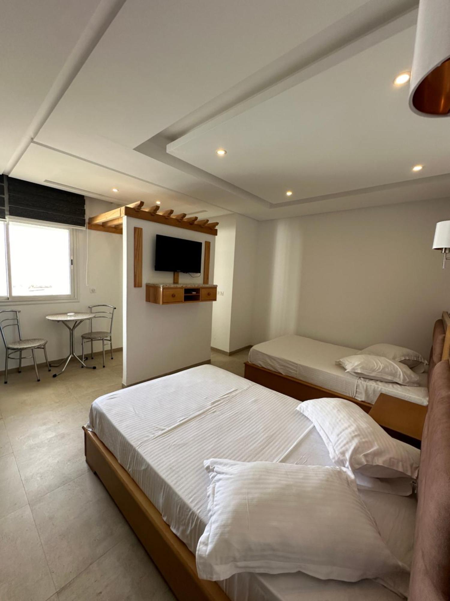 Immeuble Gazbar Apartment Gabes Bagian luar foto