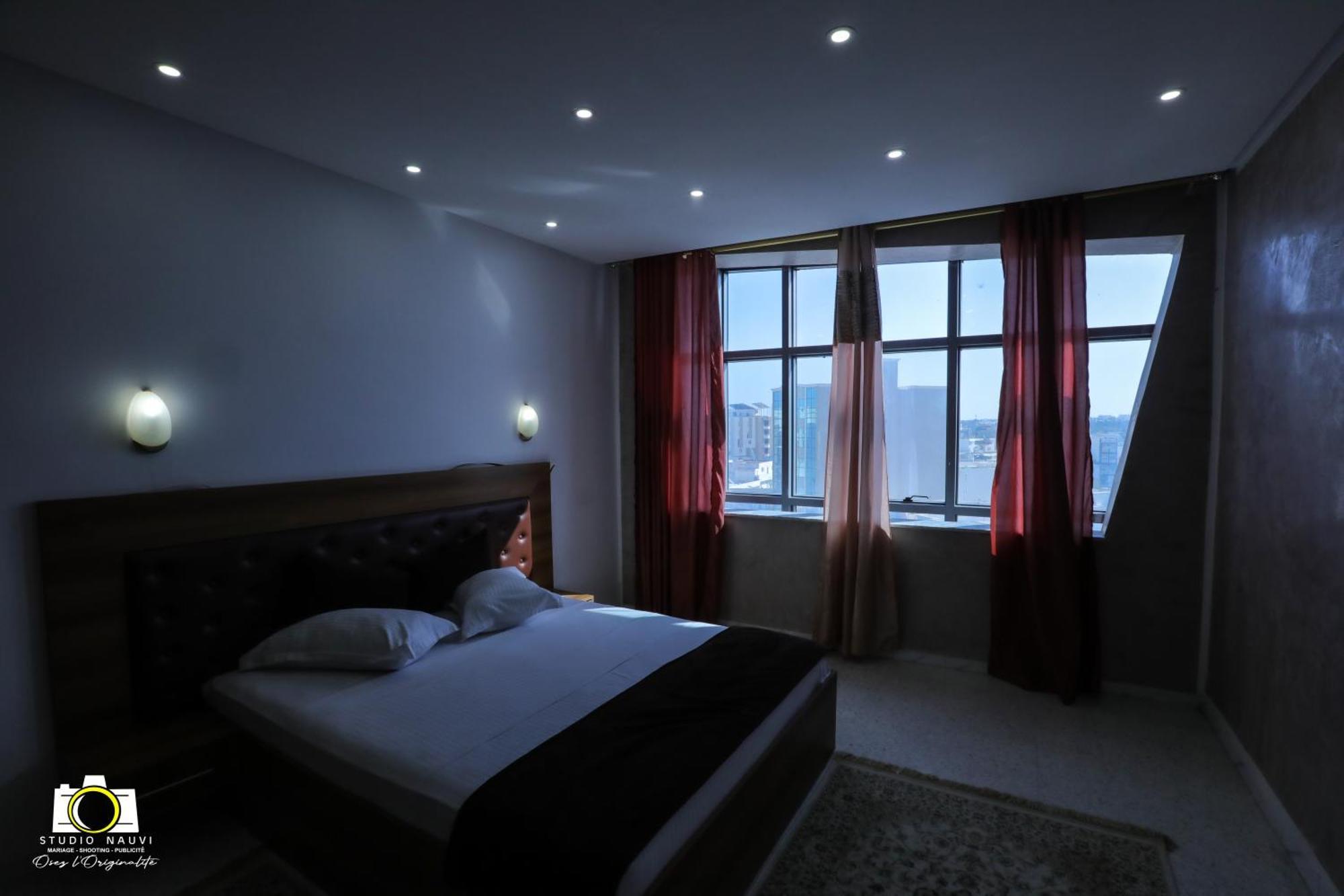 Immeuble Gazbar Apartment Gabes Bagian luar foto